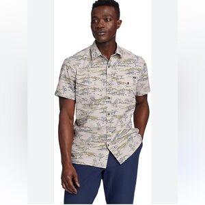 Eddie Bauer Men's Mountain Print Short-Sleeve Shirt